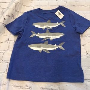NWT old navy tee. Sz 3T